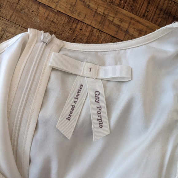 Bread n butter lace dress - Picture 3 of 6